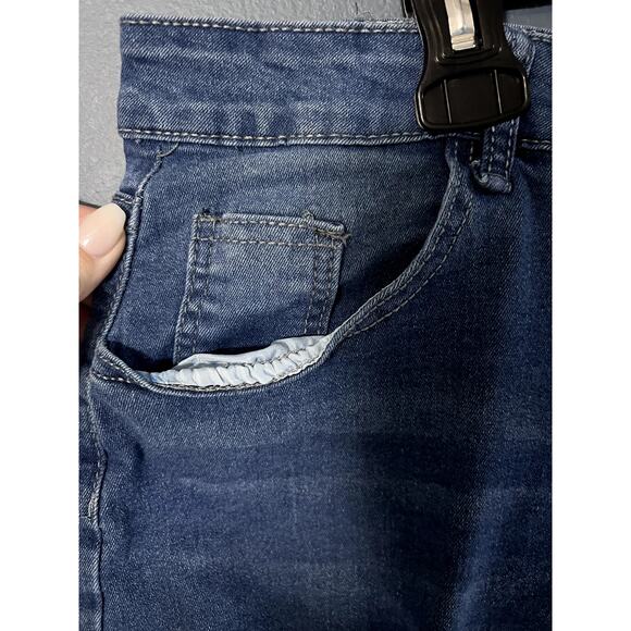 Surprise Jean Shorts Size 5XL with Animal Print Distressing Stretchy - Picture 5 of 10